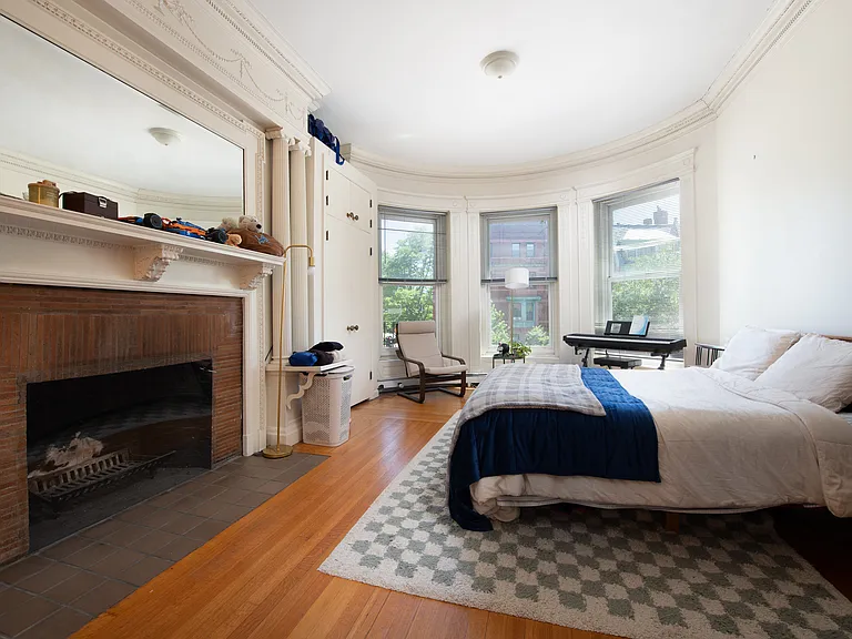 7 Bay State Rd #2C — Photo 20