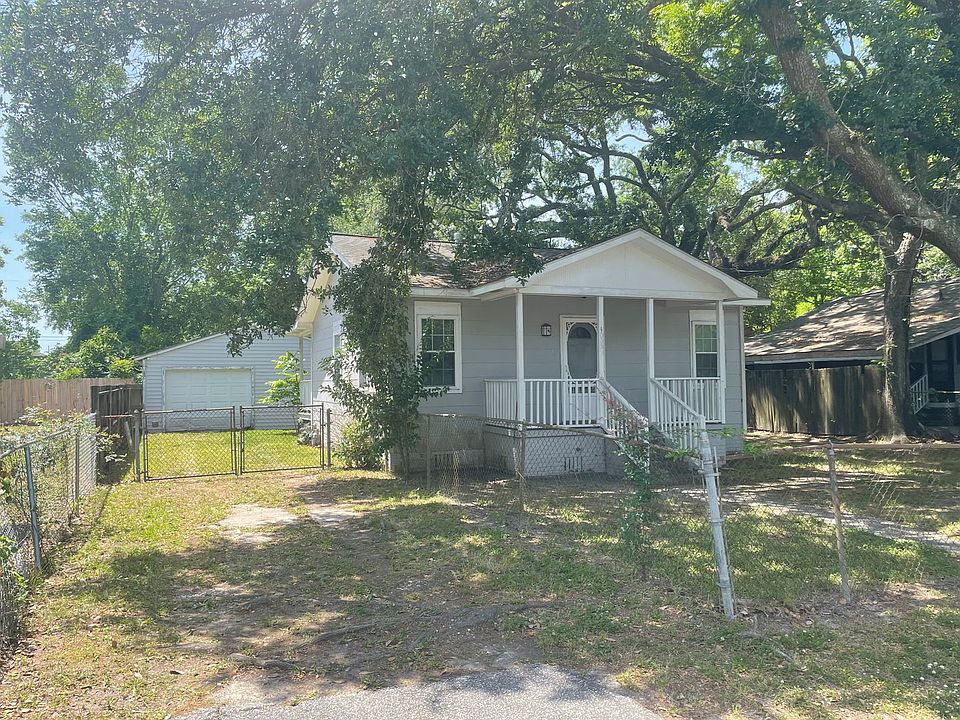 1st image of 4005 Gary Dr