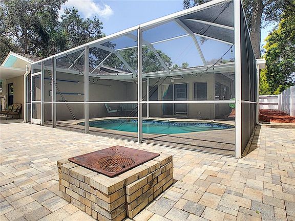 4th image of 2845 Eagle Run Cir E