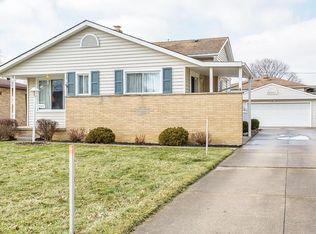 5844 Sweet Birch Dr, Bedford Heights, OH