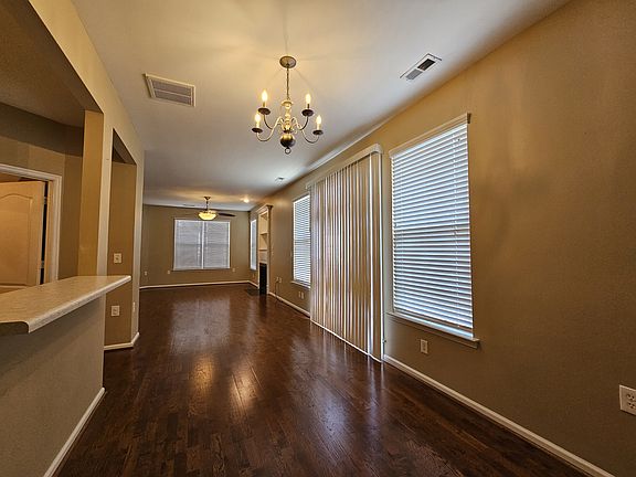 5th image of 1073 Gamston Ln