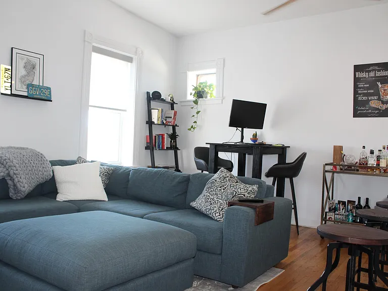 134 Washington St #3 — Photo 4