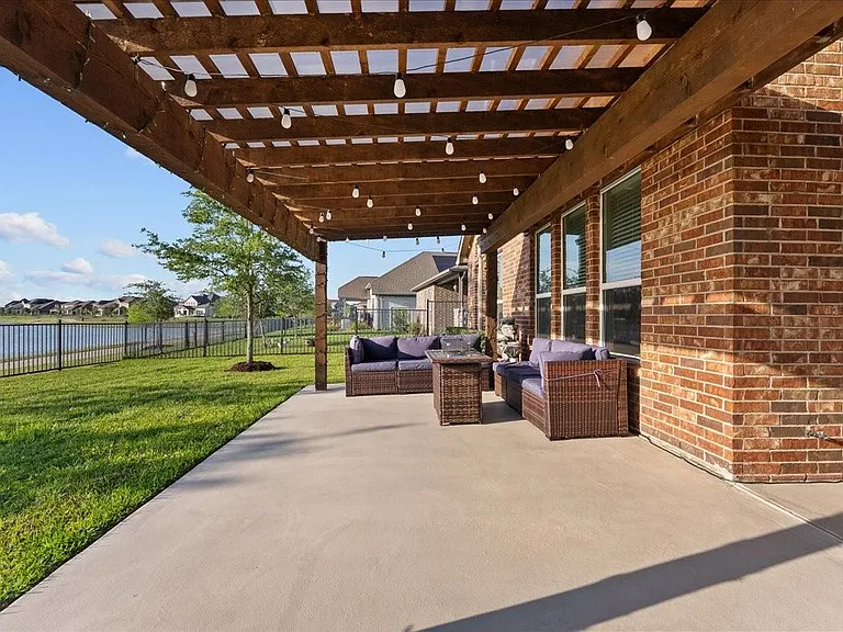 2609 Arbor Edge Xing — Photo 32