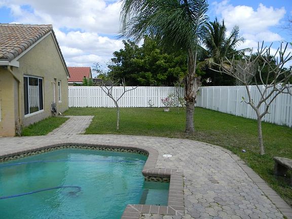 3rd image of 1110 NW 133rd Ter