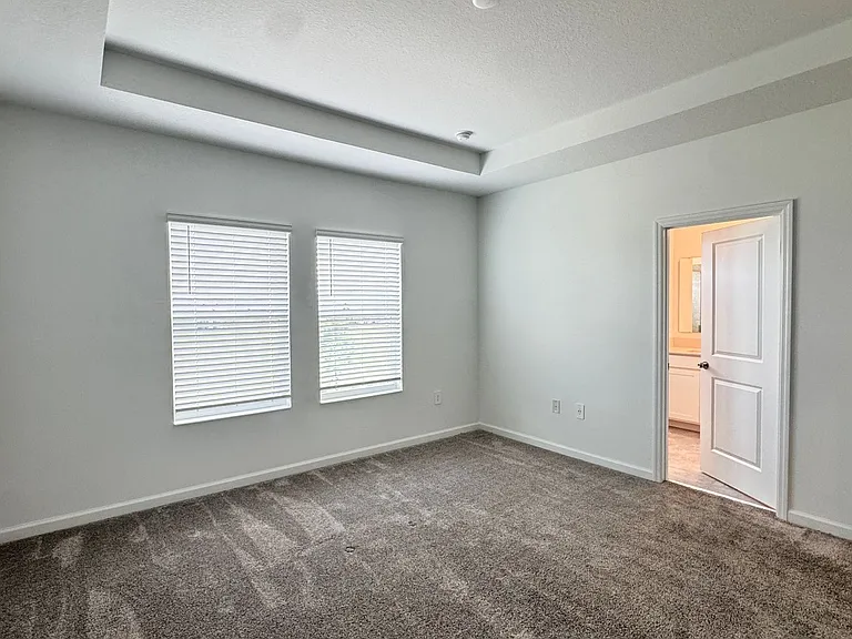 3141 Laurent Loop — Photo 19