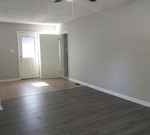 5th image of 8001 Conifer Dr #8001