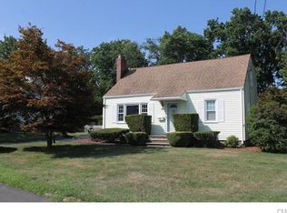 43 Tippy Rd, Milford, CT 06460