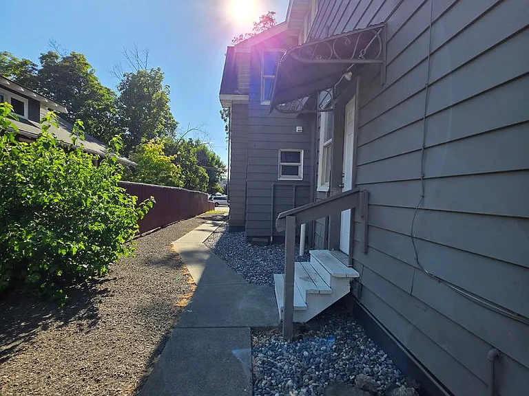 Chase Avenue Seven-Plex — Photo 11