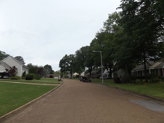 5th image of 3030 Circle Gate Dr
