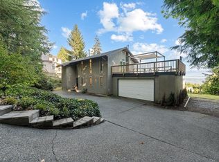 1040 Crestline Rd, West Vancouver, BC V7S 2E2