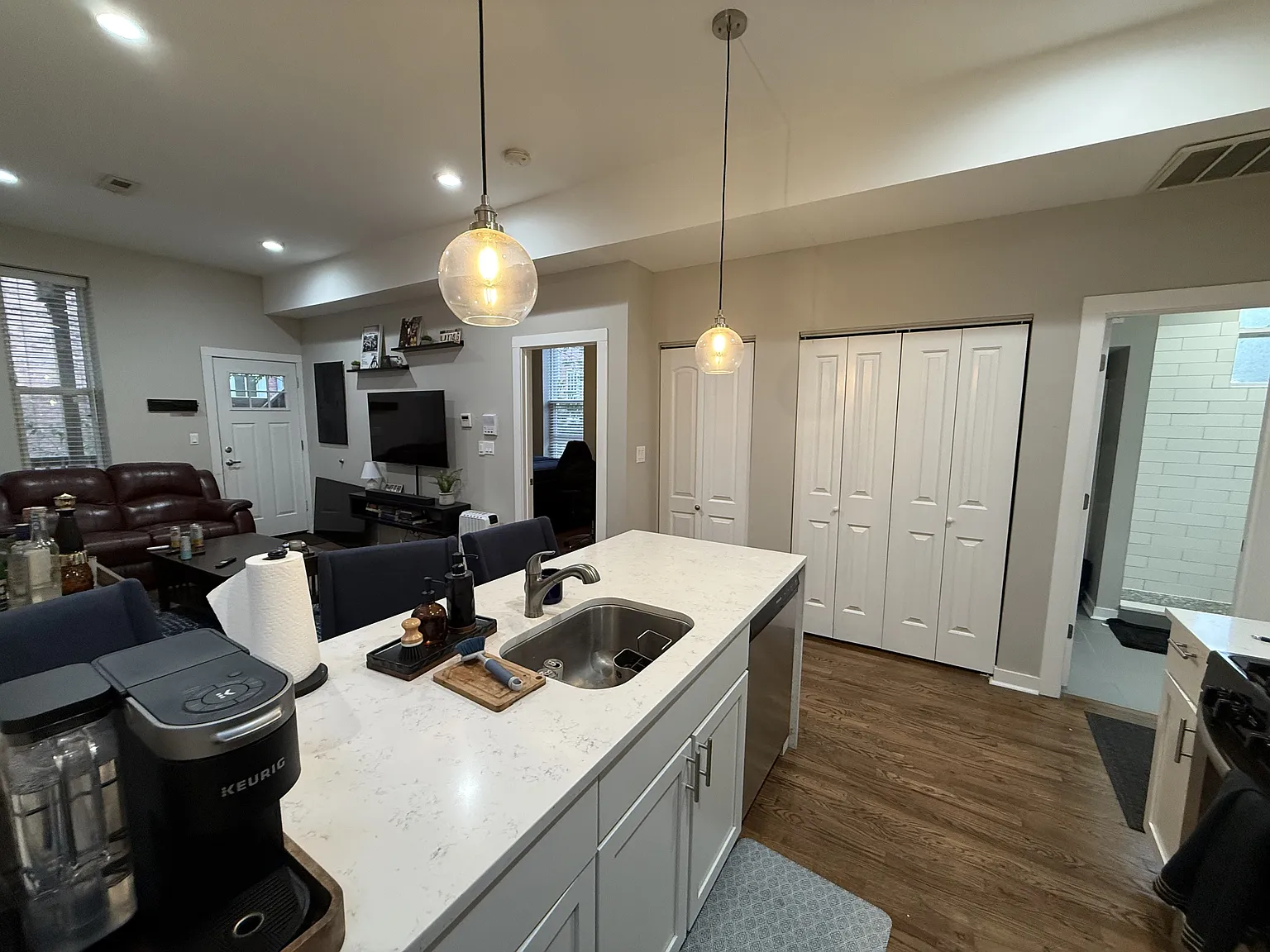 734 North Throop Street - 4R — Photo 2