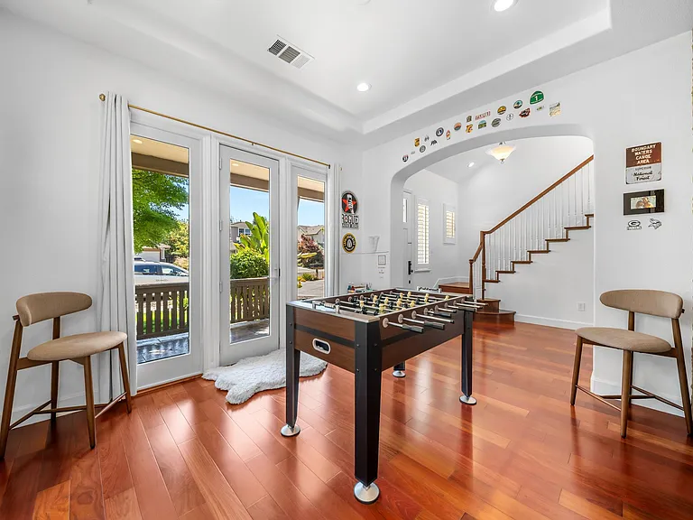 Dining/Rec Room