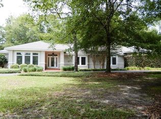 1426 Forest Hill Dr, Atmore, AL 36502