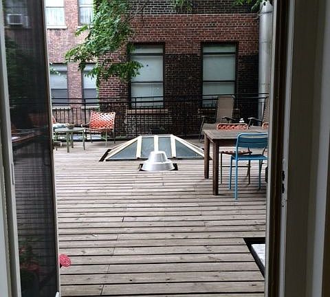 2nd image of 242 W 20th St APT 2R
