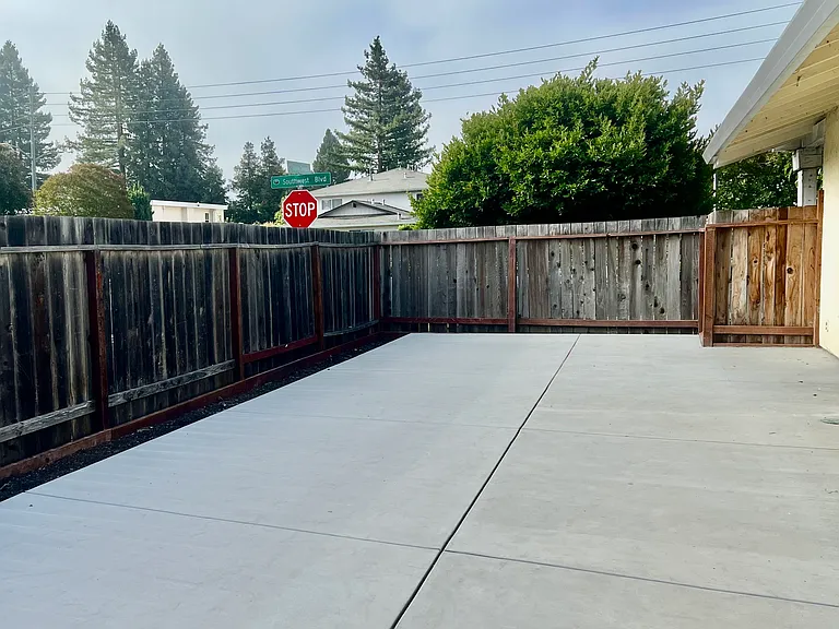 1366 Southwest Blvd — Photo 24
