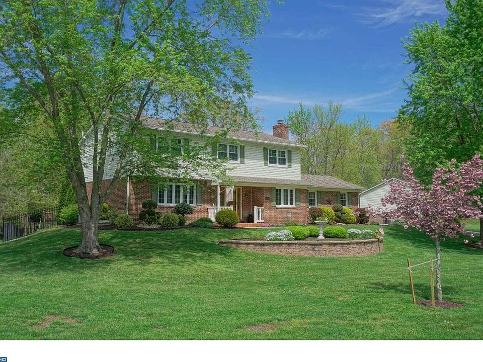 1st image of 42 Anna Ave