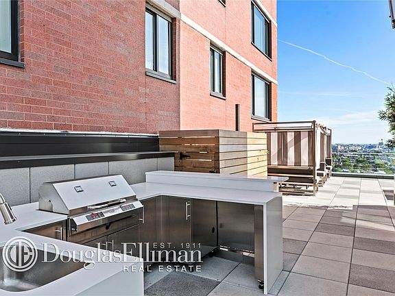 4th image of 172 Montague St APT 19A