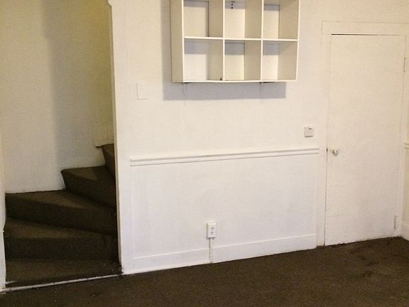 3rd image of 508 W Clinton St