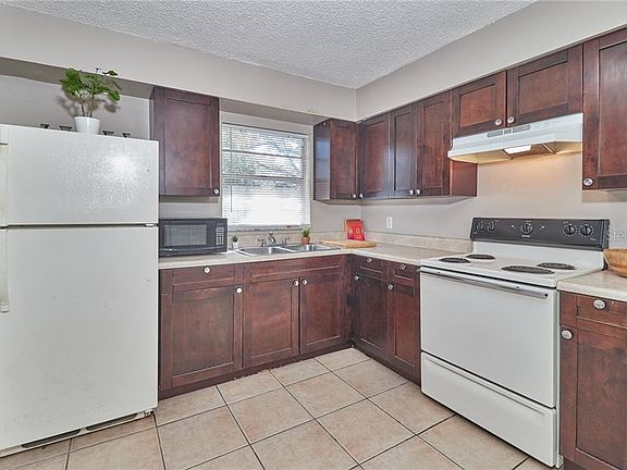 2nd image of 9406 N Hartts Dr