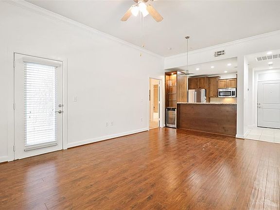 5th image of 1010 Rosine Street #13