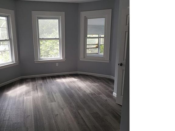 2nd image of 540 N Grove St #1