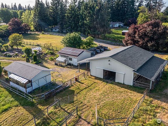 3rd image of 38506 186th Avenue SE