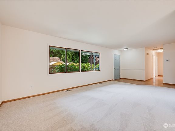 5th image of 3421 232nd Street SW