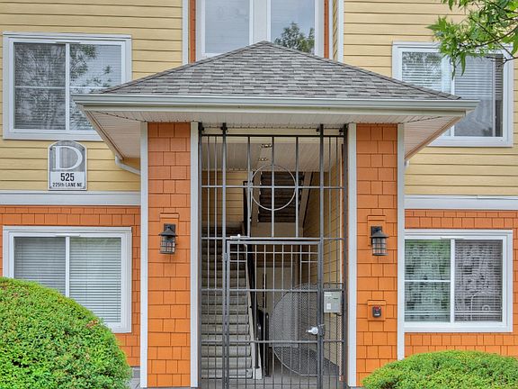 2nd image of 525 225th Ln NE APT D201