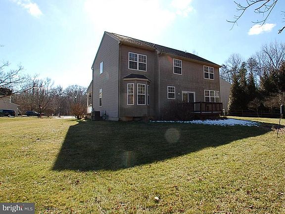 4th image of 107 Sarah Cir