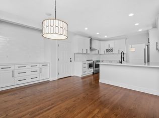 1 Settlers Dr, Lakeville, MA 02347