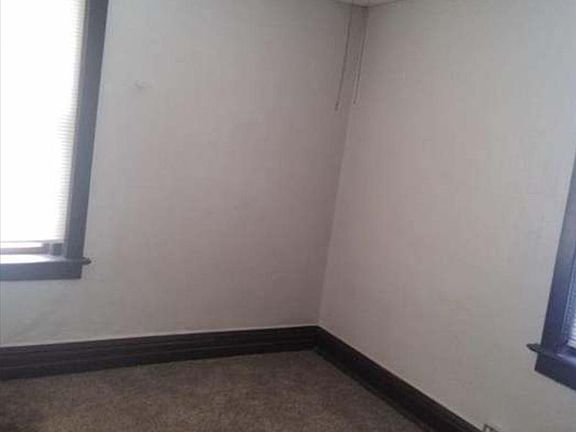 2nd image of 2542 Benton Blvd #2