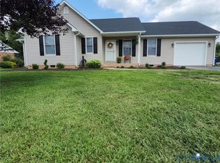 502 3rd St, Grottoes, VA 24441