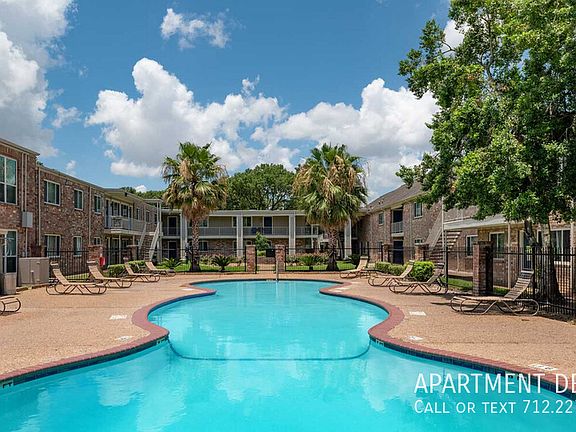 2nd image of 2306 Cherry Ln #2683