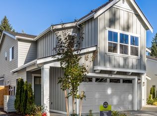 215 B 151st St SW #3B, Lynnwood, WA 98087