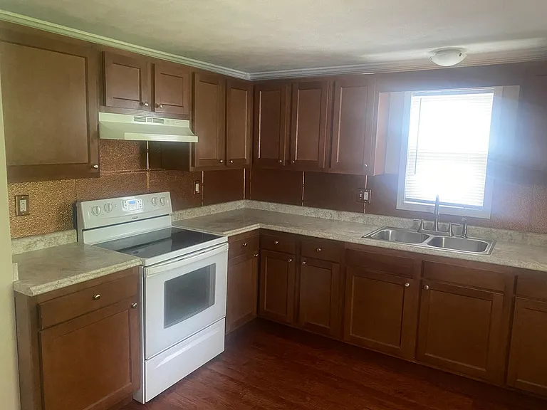 2511 Rheinhardt Ave — Photo 5