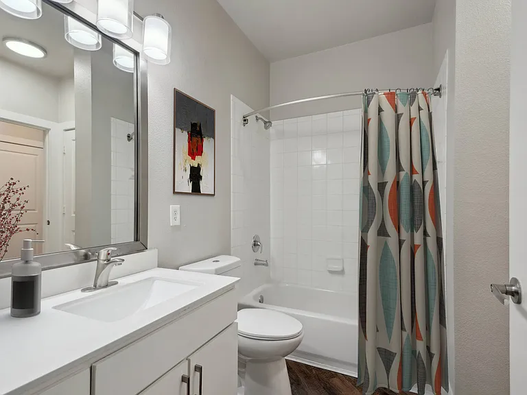 Highline Urban Lofts — Photo 23