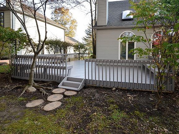 3rd image of 29744 Hilliard Oak Ln