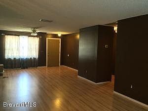 3rd image of 2274 Emerson Dr SE