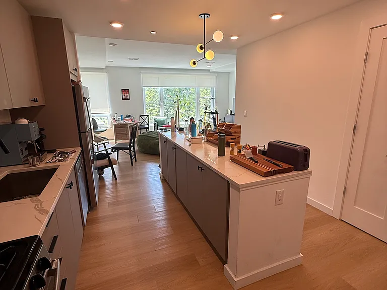401 Jackson St #202 — Photo 4
