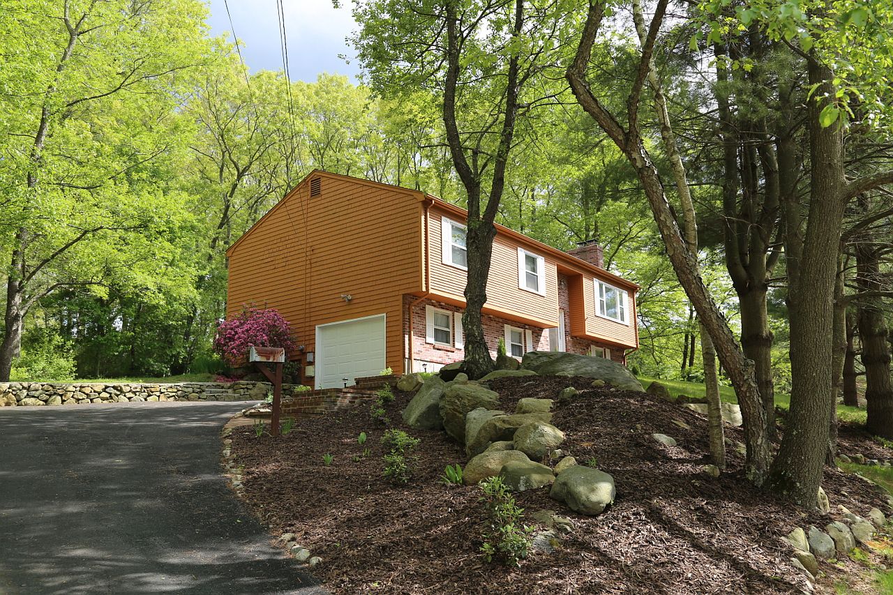 60 N Cobble Hill Rd, Warwick, RI 02886 Zillow