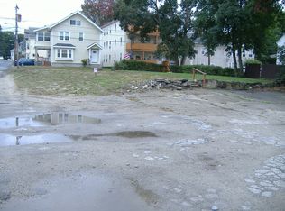 30 Mechanic St, Webster, MA 01570