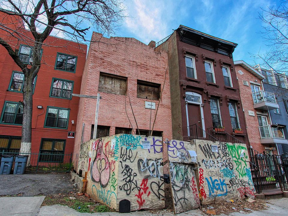 1st image of 287 Clifton Pl