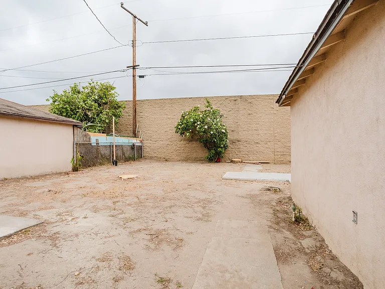 5917 Bartmus St — Photo 31