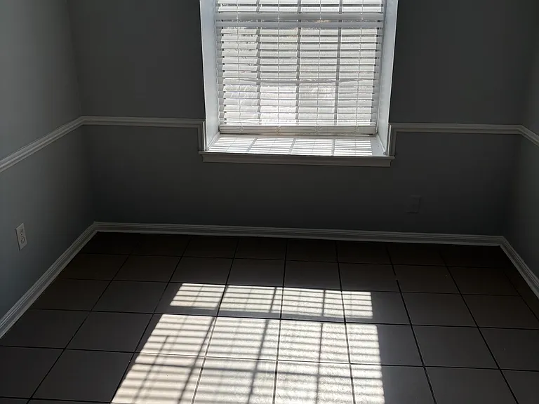 3730 Fairfield Ave #205 — Photo 9