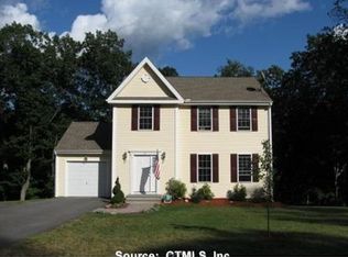 27 Brookside Dr, Norwich, CT 06360