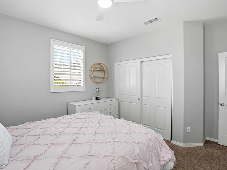 24545 Rosette Ln — Photo 29