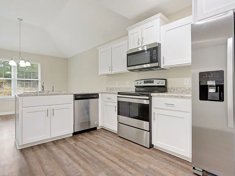 128 Villa Rd — Photo 12