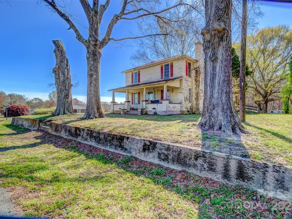 2114 Whitworth Rd, Cherryville, NC 28021