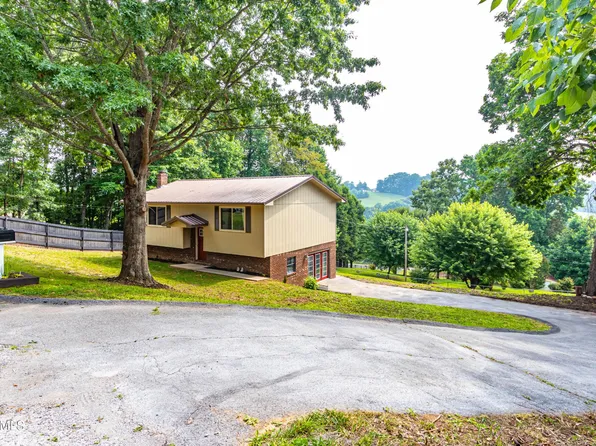326 Cardwell Dr, Tazewell, TN 37879