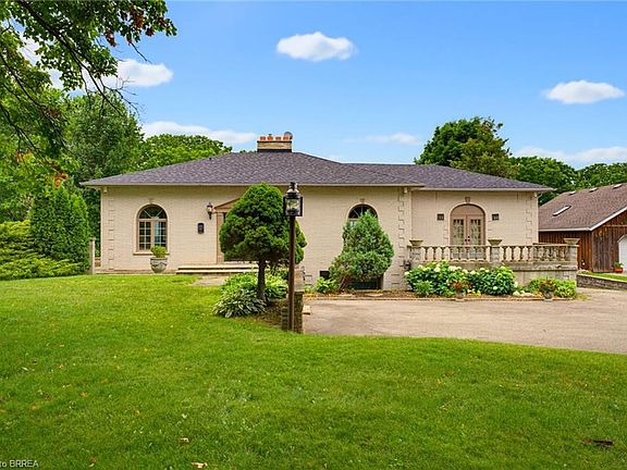 5th image of 46 Tutela Heights Rd